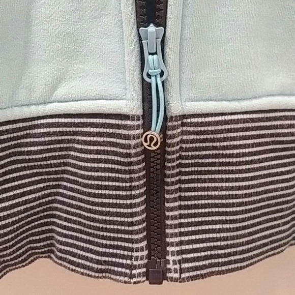 Lululemon Scuba Hoodie - Picture 6 of 6